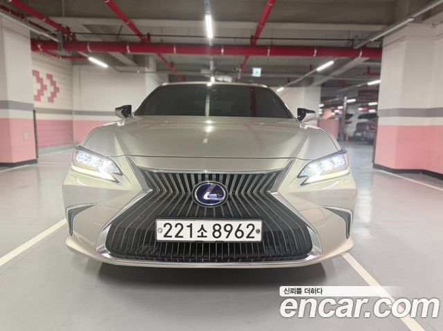 Lexus ES — exterior