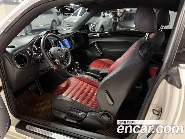Volkswagen Beetle — interior
