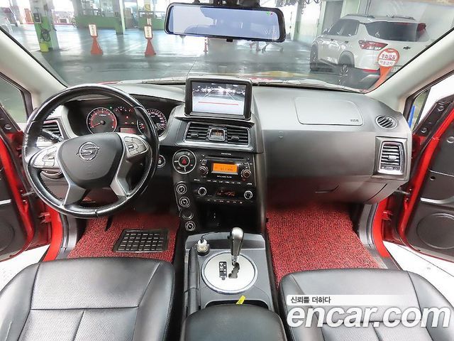 KG Mobility Korando — interior