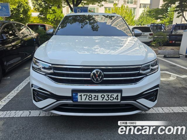 Volkswagen Tiguan — exterior