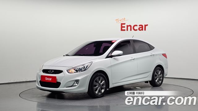 Hyundai Accent — exterior