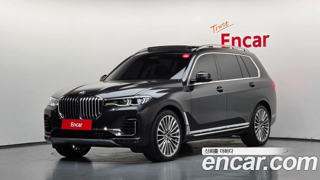 BMW X7 — exterior