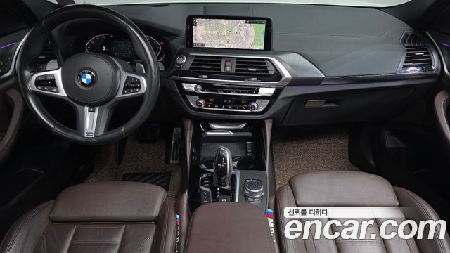 BMW X4 — interior