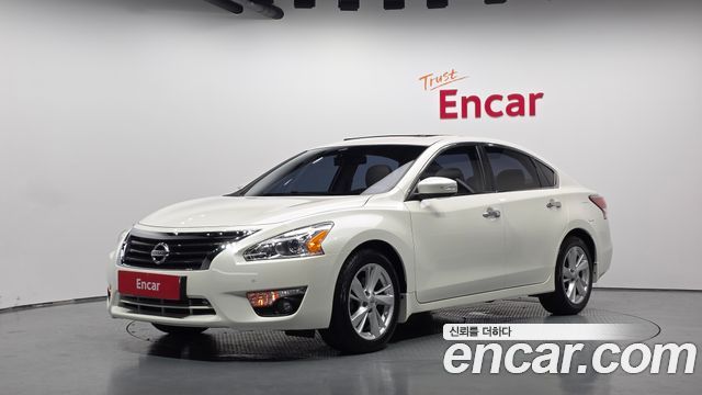 Nissan Altima — exterior