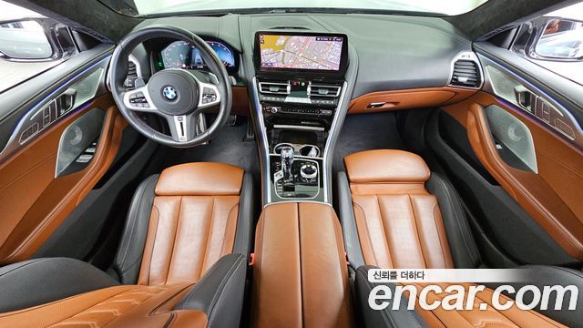 BMW 8 Series — interior