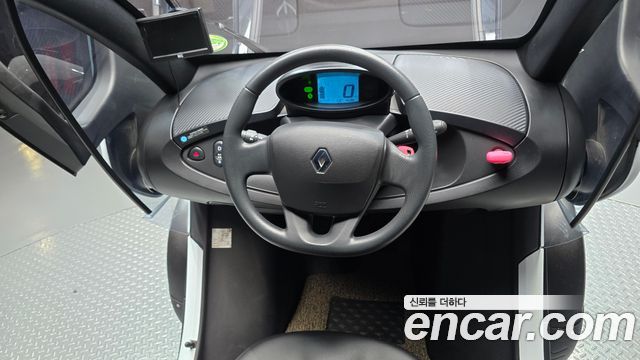 Renault Korea Twizy — interior
