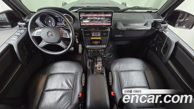 Mercedes-Benz G-Class — interior