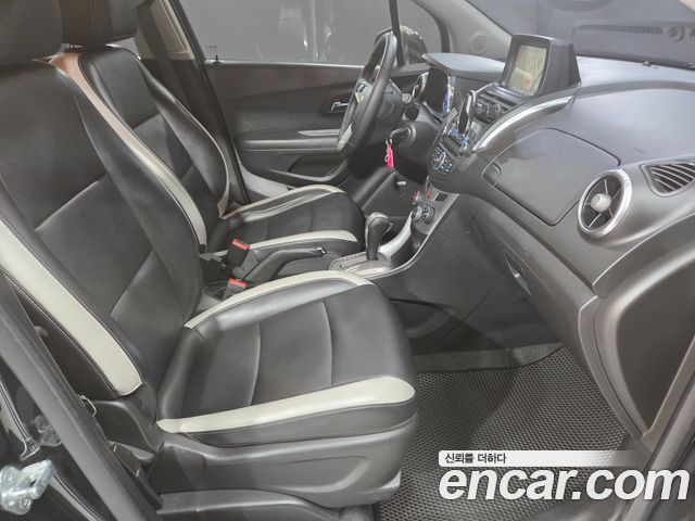 Chevrolet Korea Trax — interior