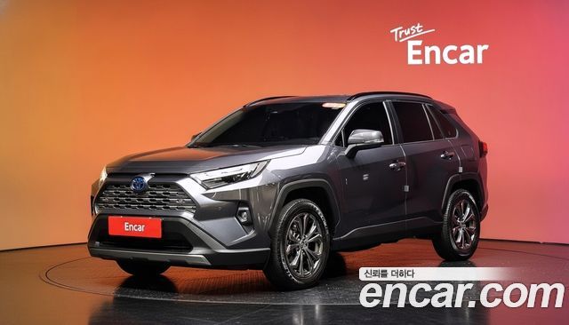 Toyota RAV4 — exterior