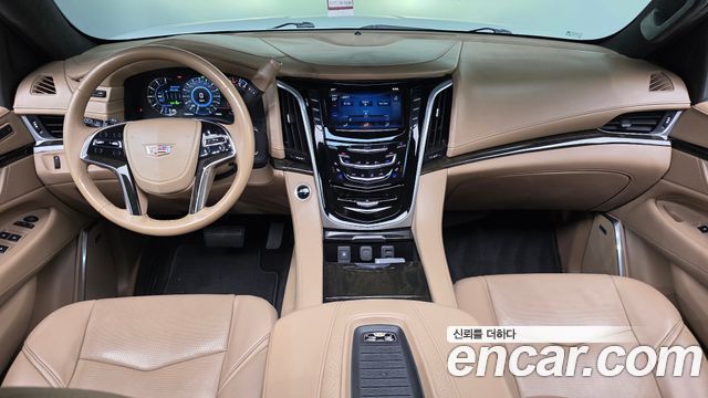 Cadillac Escalade — interior