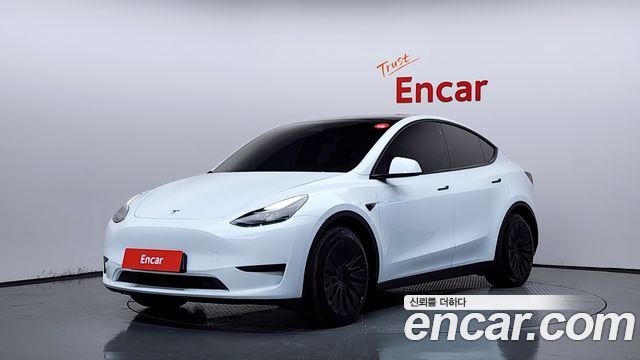 Tesla Model Y — exterior