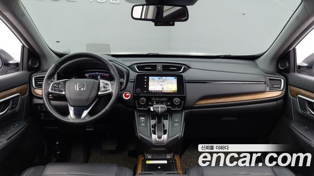 Honda CR-V — interior