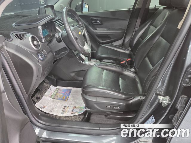 Chevrolet Korea Trax — interior