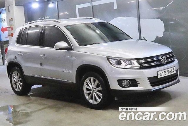 Volkswagen Tiguan — exterior