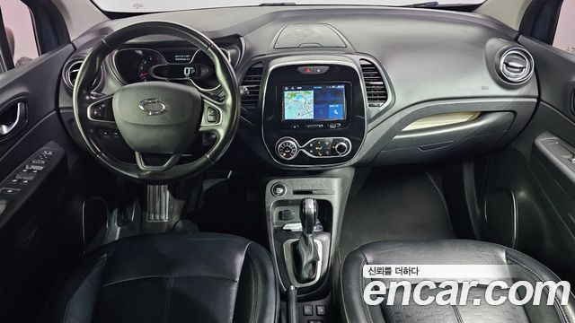 Renault Korea QM3 — interior