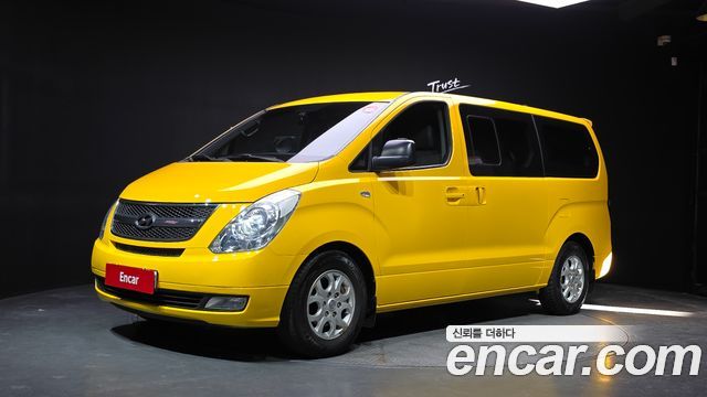 Hyundai Starex — exterior