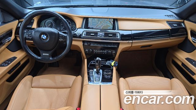 BMW 7 Series — interior