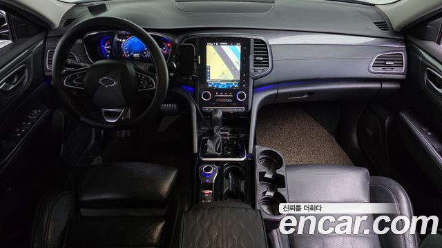 Renault Korea SM6 — interior