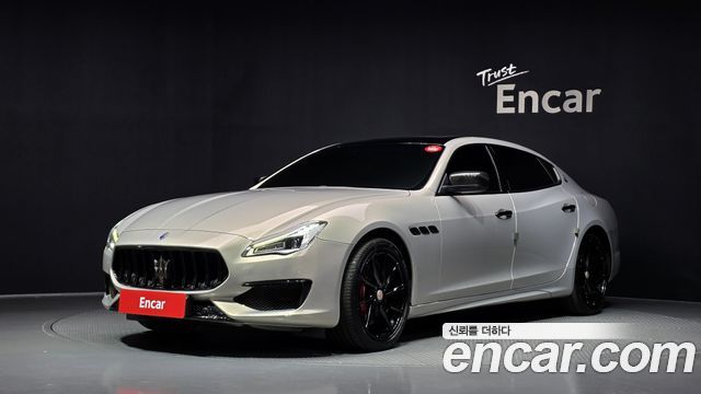 Maserati Quattroporte — exterior