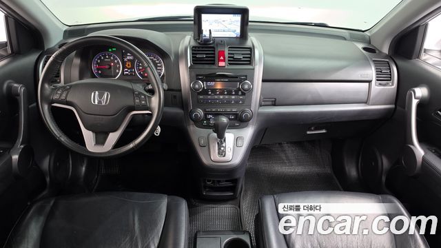 Honda CR-V — interior