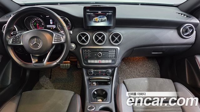 Mercedes-Benz A-Class — interior