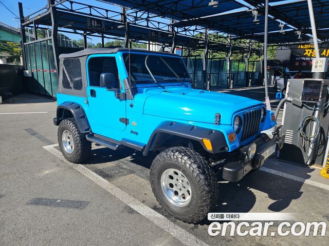 Jeep Wrangler — interior