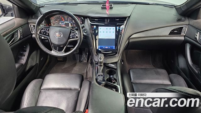 Cadillac CTS — interior