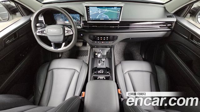KG Mobility Musso — interior