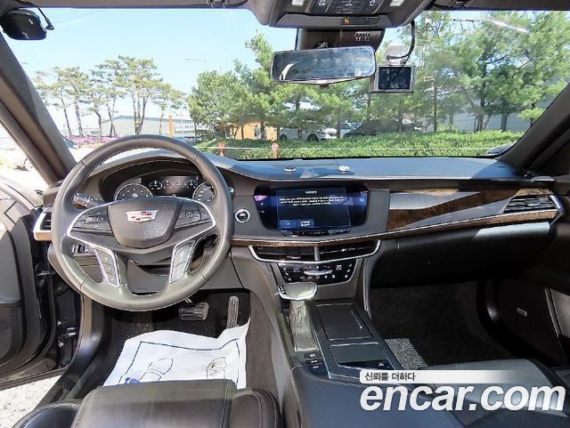 Cadillac CT6 — interior