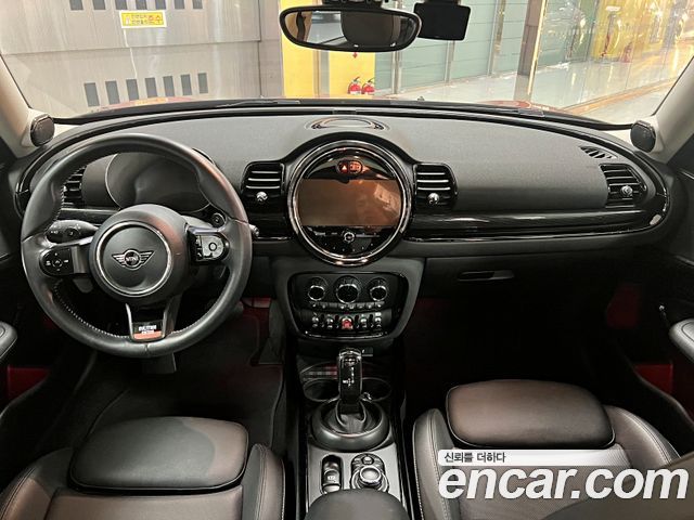MINI Clubman — interior