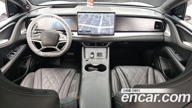 BYD Sea Lion 7 — interior