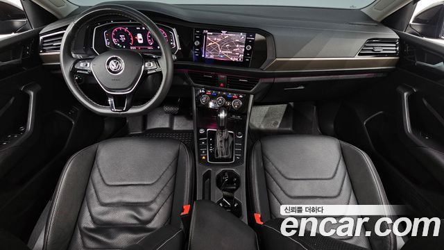 Volkswagen Jetta — interior
