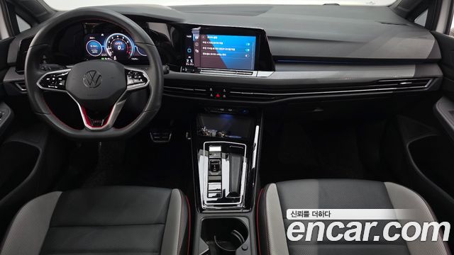 Volkswagen Golf — interior