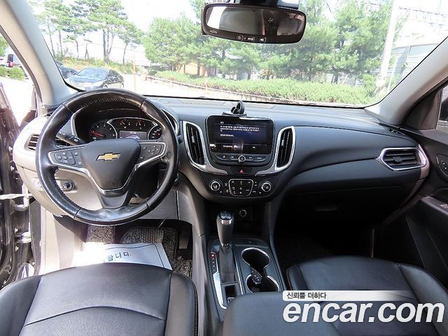 Chevrolet Korea Equinox — interior