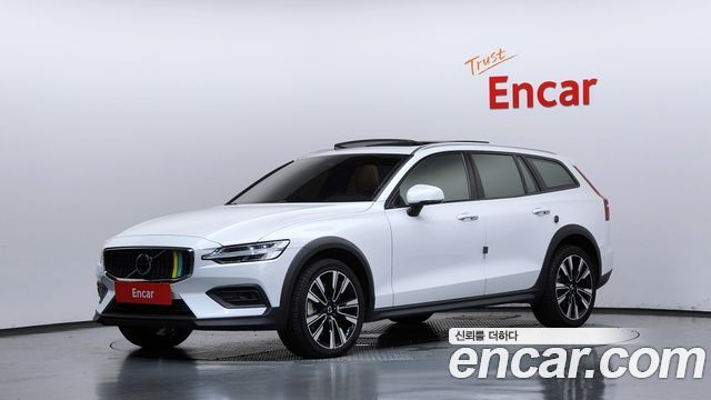 Volvo V60 — exterior