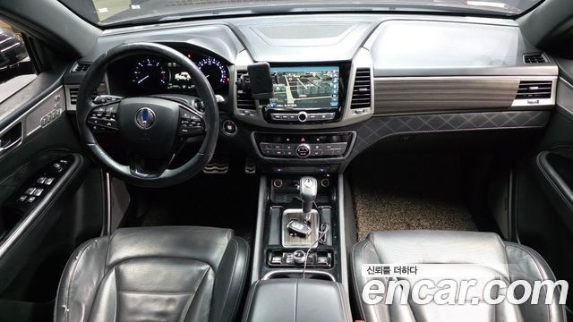 KG Mobility Rexton — interior