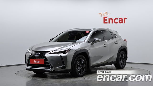 Lexus UX — exterior