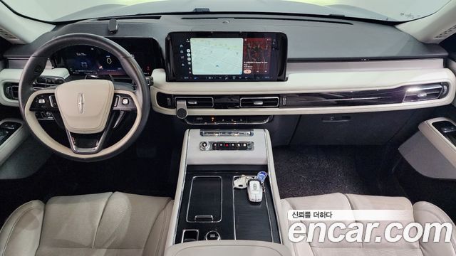 Lincoln Aviator — interior