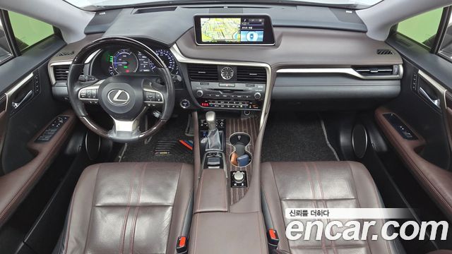Lexus RX — interior