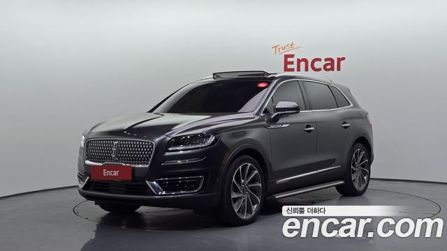 Lincoln Nautilus — exterior
