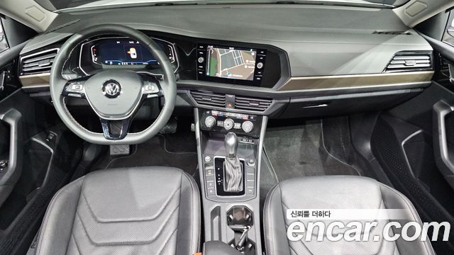 Volkswagen Jetta — interior