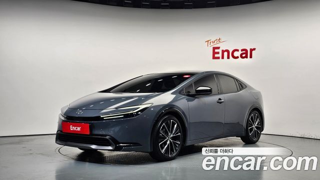 Toyota Prius — exterior