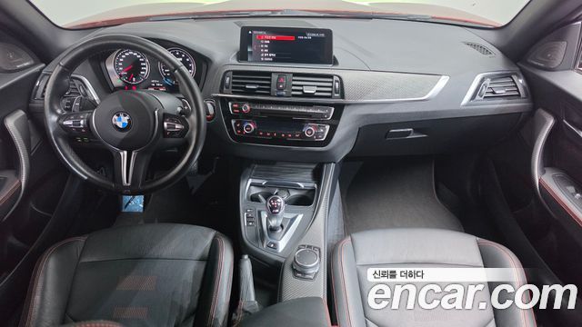 BMW M2 — interior