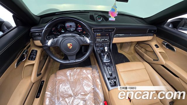 Porsche 911 — interior