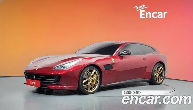 Ferrari GTC4 Lusso — exterior