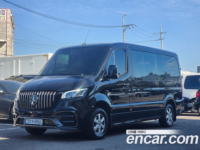 Mercedes-Benz Sprinter — exterior