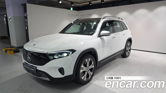Mercedes-Benz EQB — exterior