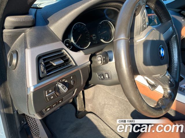 BMW 6 Series — interior