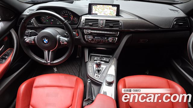BMW M3 — interior