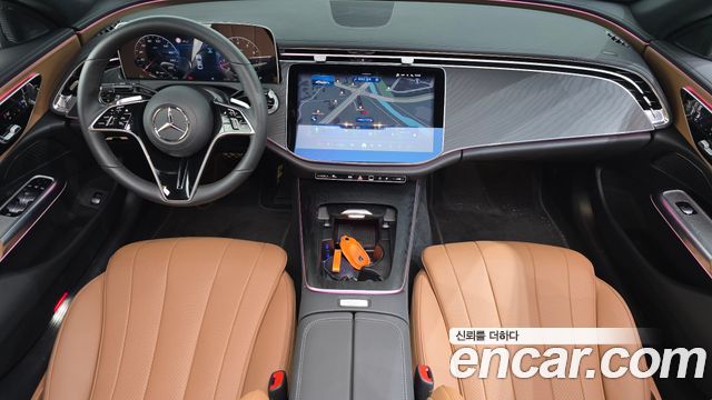 Mercedes-Benz E-Class — interior